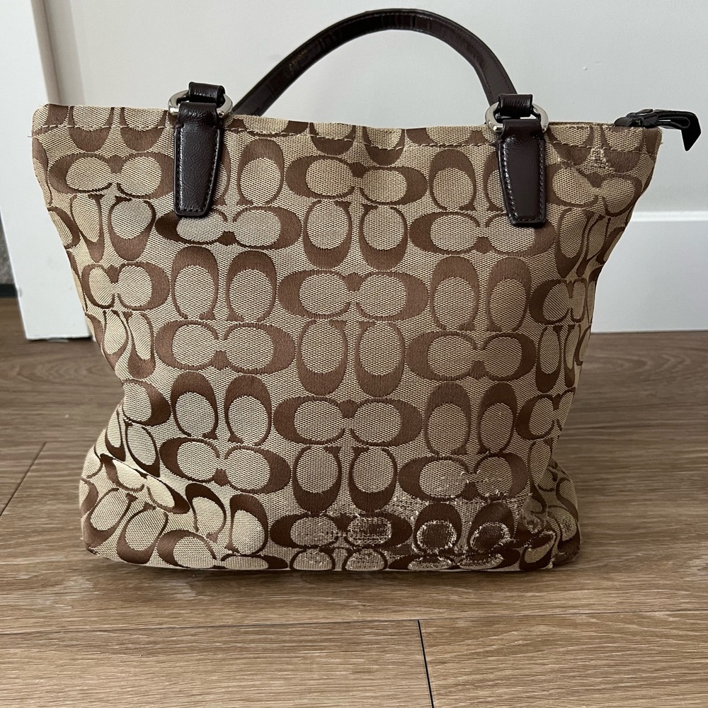 Coach Tan and Brown Signature Tote Y2K - Picture 4 of 9